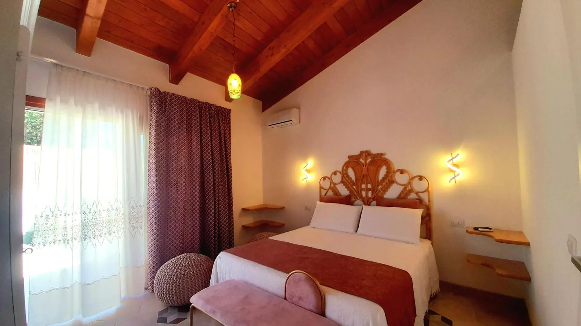 Girasole Boutique B&B Riola Sardo Oda ve Kahvaltı