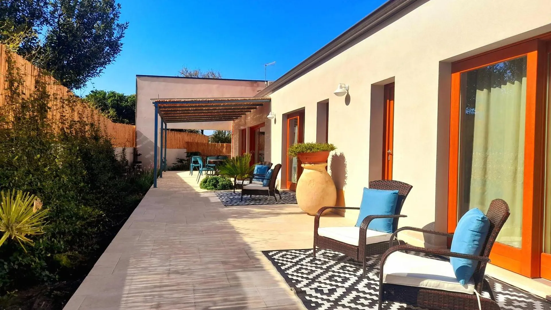 Oda ve Kahvaltı Girasole Boutique B&B Riola Sardo İtalya